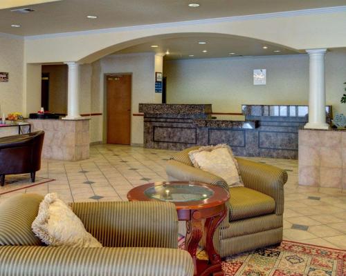 Quality Inn & Suites - Glen Rose