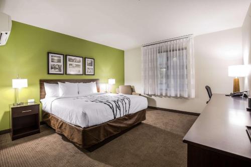 Sleep Inn Dallas Love Field-Medical District - image 6