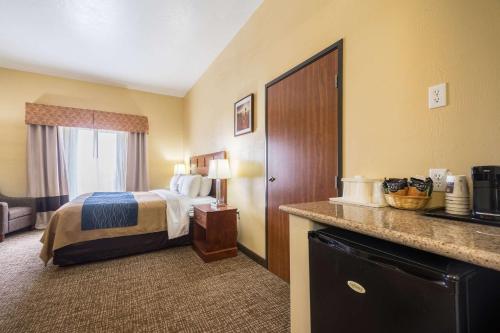 Comfort Inn And Suites Cedar City In Ut