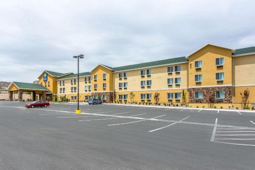 Comfort Inn & Suites Vernal - National Monument Area