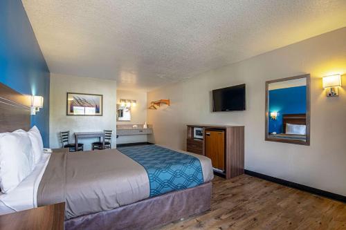 Rodeway Inn Saint George - image 8