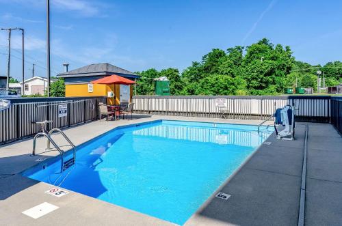 Quality Inn & Suites Abingdon - 편의 시설/서비스