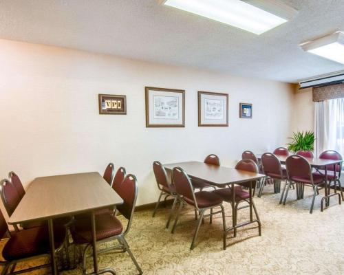 Quality Inn Christiansburg - Blacksburg - image 3