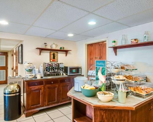 Quality Inn Christiansburg - Blacksburg - image 8