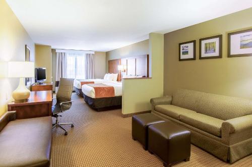 Comfort Suites Wytheville - main image