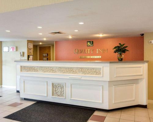 Rodeway Inn Fort Lee - main image