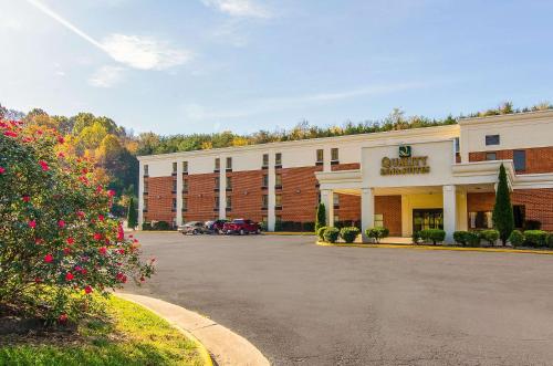 Quality Inn & Suites Lexington near I-64 and I-81