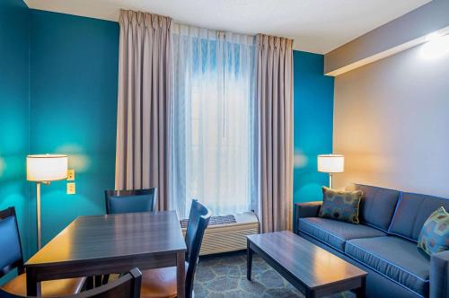 Quality Inn Harrisonburg I-81 - image 3