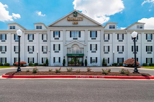 Quality Inn Harrisonburg I-81 - Hotel - Harrisonburg