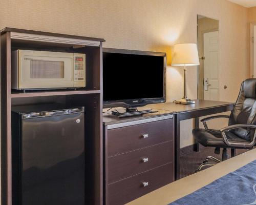Comfort Inn Port Orchard - image 10