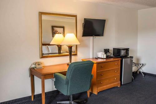 Econo Lodge Inn & Suites Hoquiam