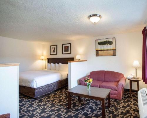 MorningGlory Inn & Suites - image 3