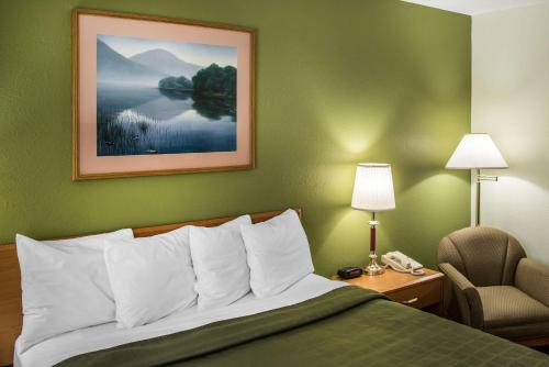 1 queen bed