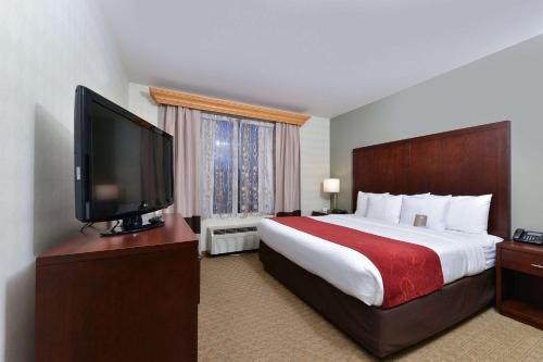 Comfort Suites Airport Tukwila Seattle