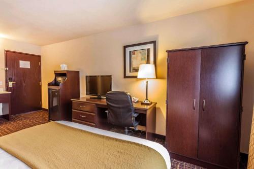 Quality Inn Near Seattle Premium Outlets