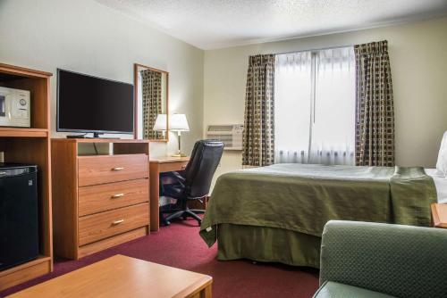 Hudson Inn & Suites