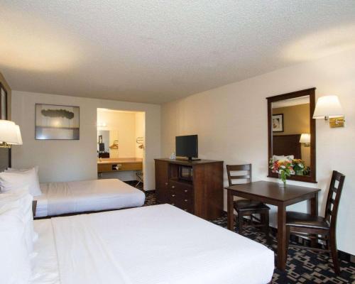 MorningGlory Inn & Suites - image 10