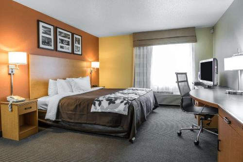 Sleep Inn & Suites Sheboygan I-43