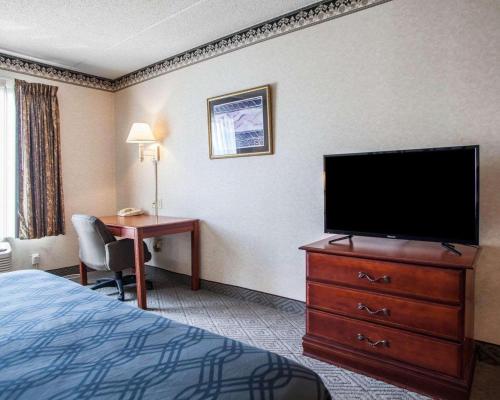 Rodeway Inn & Suites Milwaukee Airport