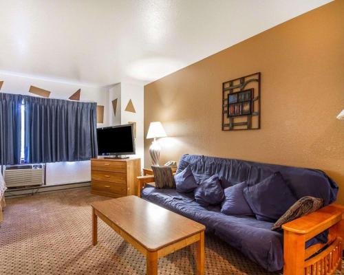 Rodeway Inn & Suites Madison East in Madison, USA