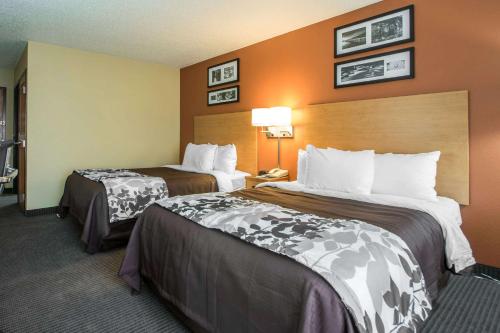 Sleep Inn & Suites Sheboygan I-43