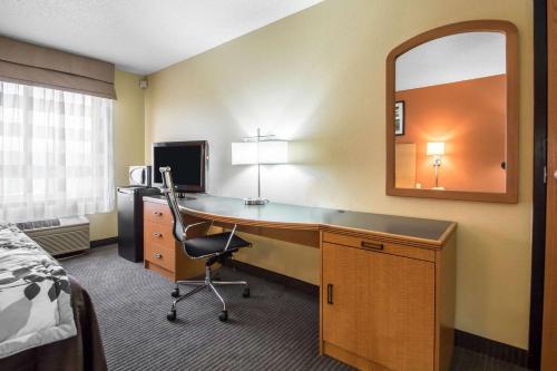 Sleep Inn & Suites Sheboygan I-43