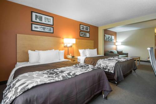 Sleep Inn & Suites Sheboygan I-43