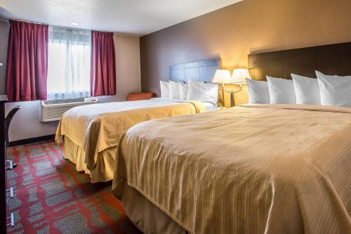 Queen Room with Two Queen Beds - Non-Smoking