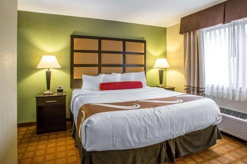 Quality Inn & Suites Marinette