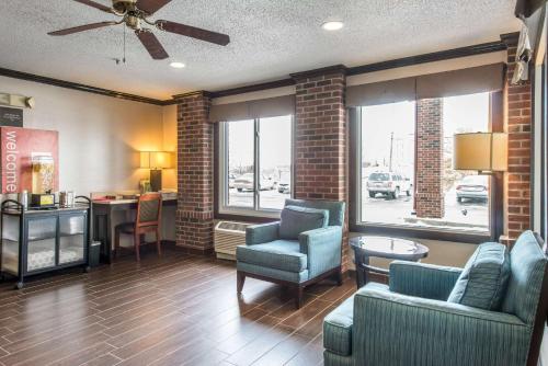 Lobby, Comfort Inn Weirton - Steubenville in Weirton (WV)