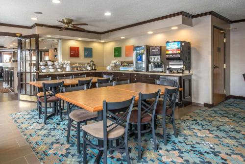 Comfort Inn Weirton