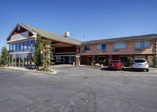 Quality Inn Evanston near Wyoming Downs - Hotel - Evanston