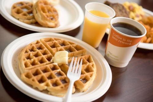 Sleep Inn Charleston - image 8