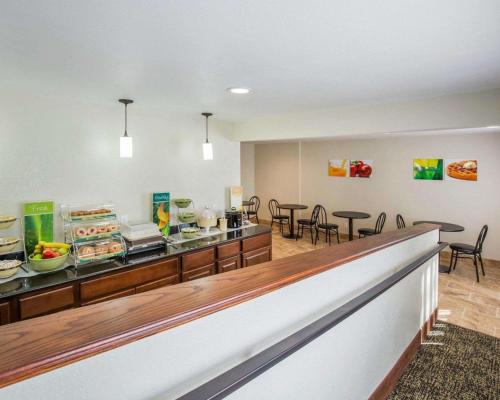 Quality Inn Gillette - image 6
