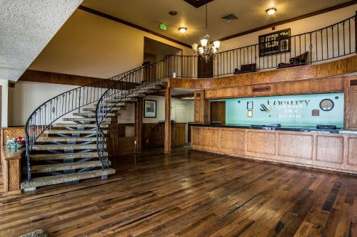 Quality Inn Evanston near Wyoming Downs - image 9