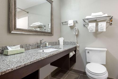 Quality Inn & Suites Brownsburg - Indianapolis West