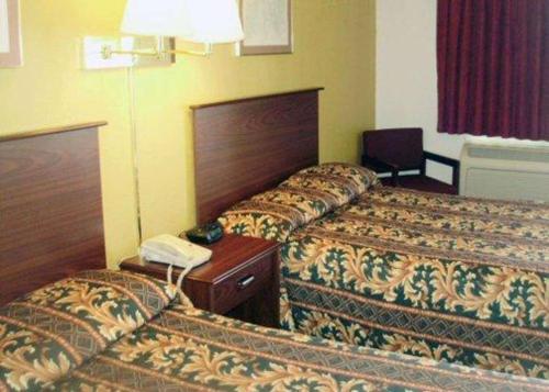 Rodeway Inn Goddard - main image