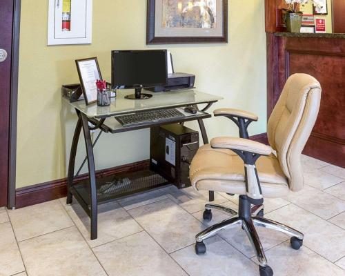 コンフォート スイーツ ハーベイ ニューオーリンズ ウェスト