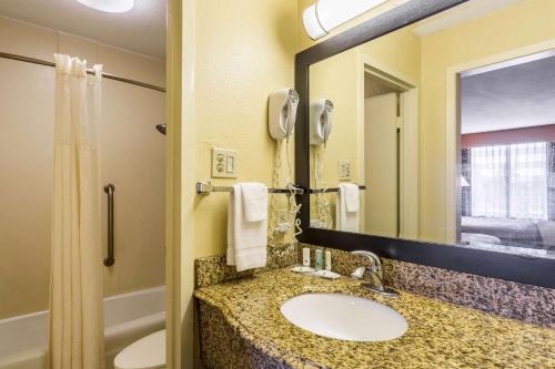 Quality Inn & Suites Baton Rouge West - Port Allen