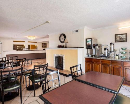 Sunrise Inn & Suites New Orleans - image 3