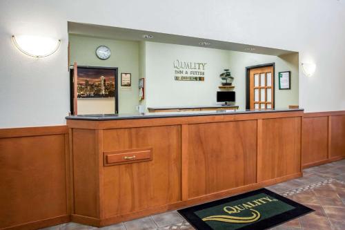 Quality Inn & Suites Federal Way