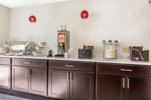 Comfort Inn Airport Comfort Inn Airport