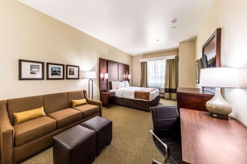 Comfort Suites Grand Prairie - Arlington North