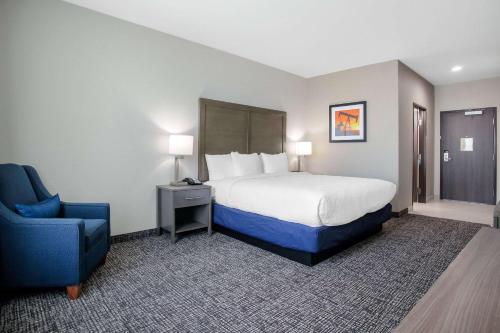 Holiday Inn Express & Suites Tulsa East - Catoosa an IHG Hotel - main image