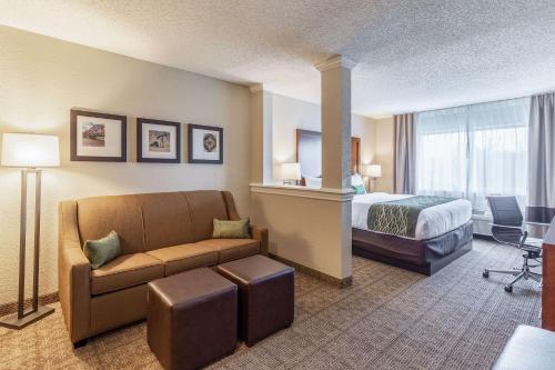 Comfort Inn South Tulsa - Woodland Hills