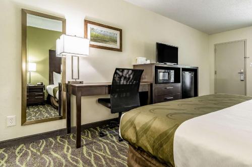 Quality Inn & Suites Creedmor - Butner - image 4