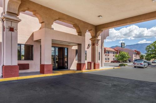 Foto - Quality Inn & Suites Albuquerque North near Balloon Fiesta Park