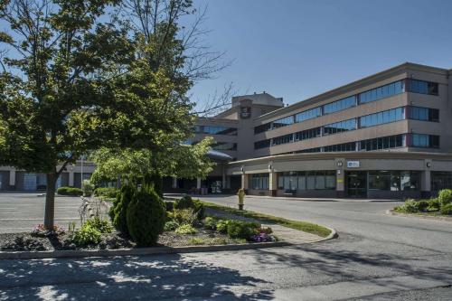. Clarion Hotel & Conference Centre