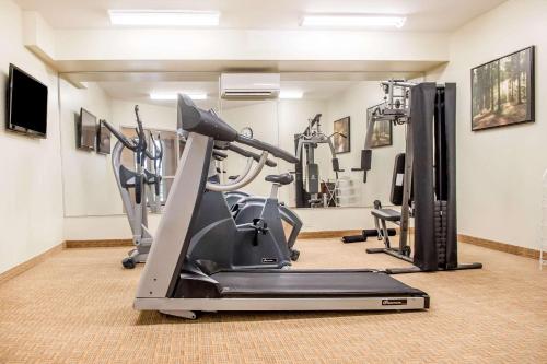 fitnesscentrum, Quality Inn & Suites in Hawkesbury (ON)
