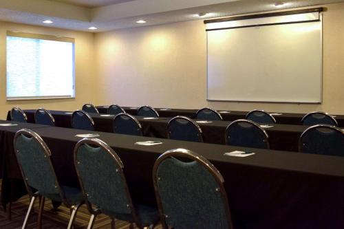 Quality Inn Louisville - Boulder - image 7